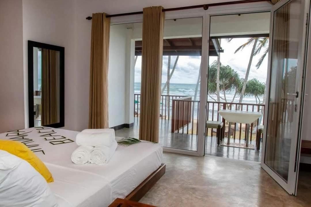 Shavara Beach Ахангама Екстериор снимка